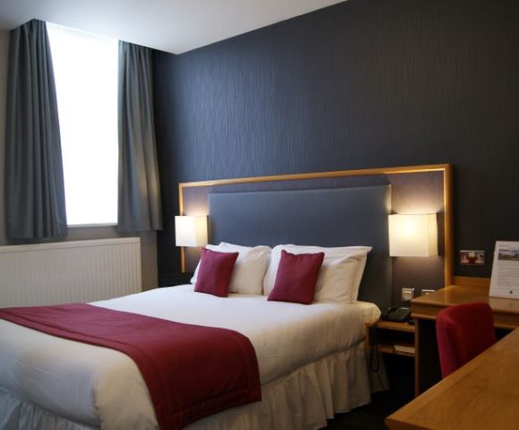 Executive Double red 2