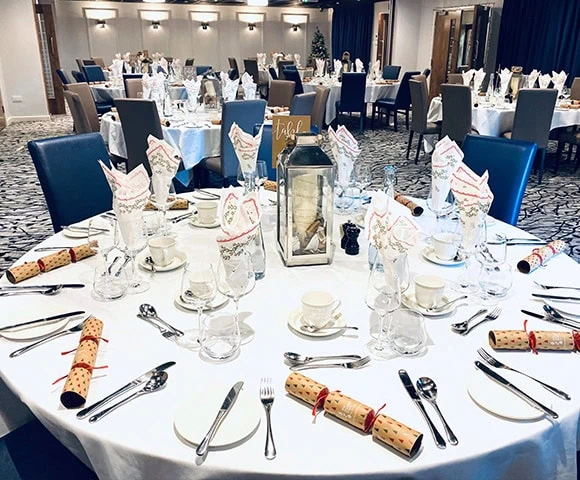 gallery-christmas-setup